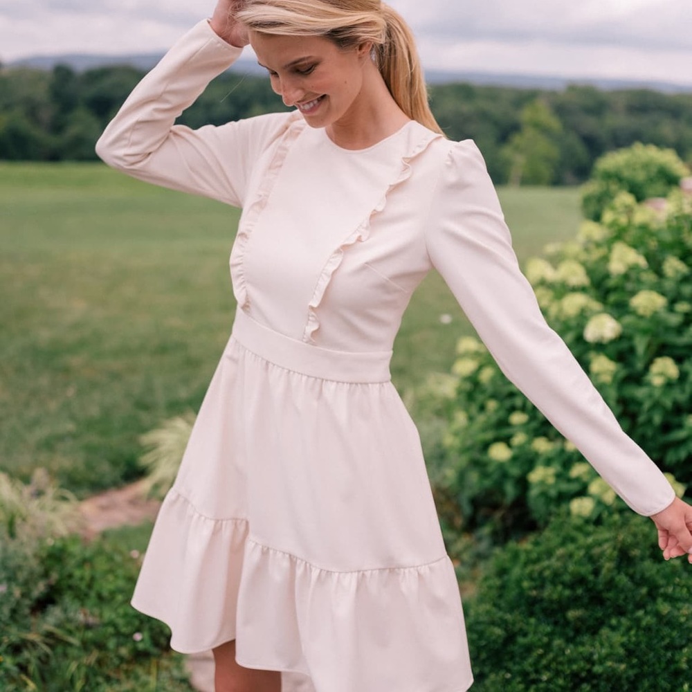 Darling Haylee Dress in Creme